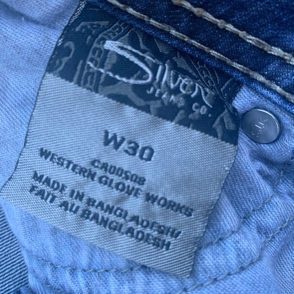 Silver Capri Jeans - Picture 5 of 9